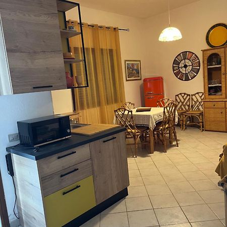 La Casa Sotto La Torre Villa Chia Eksteriør bilde