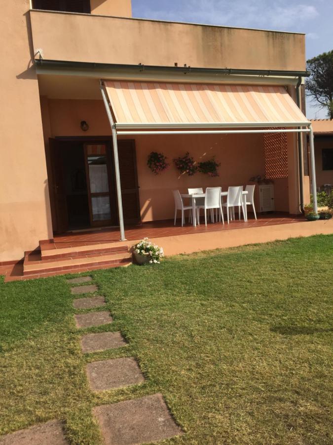 La Casa Sotto La Torre Villa Chia Eksteriør bilde